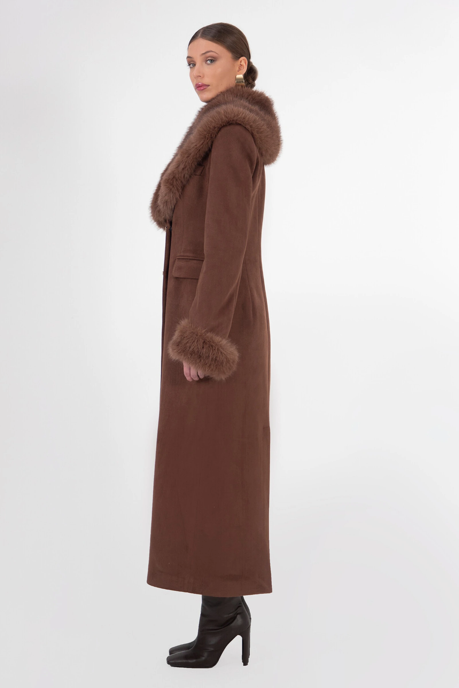 Yuri Coat